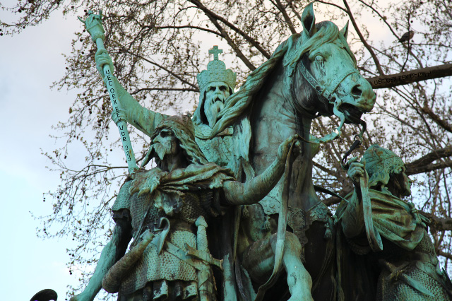 Charlemagne and Notre Dame